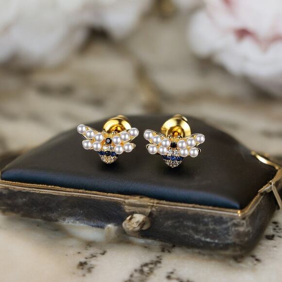 None Jewelry - NEW 18K yellow gold plated CZ pearl bee insect earring studs jewelry B5A